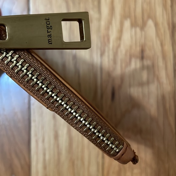 margot New York Leather Card/Change Wallet - Picture 3 of 7